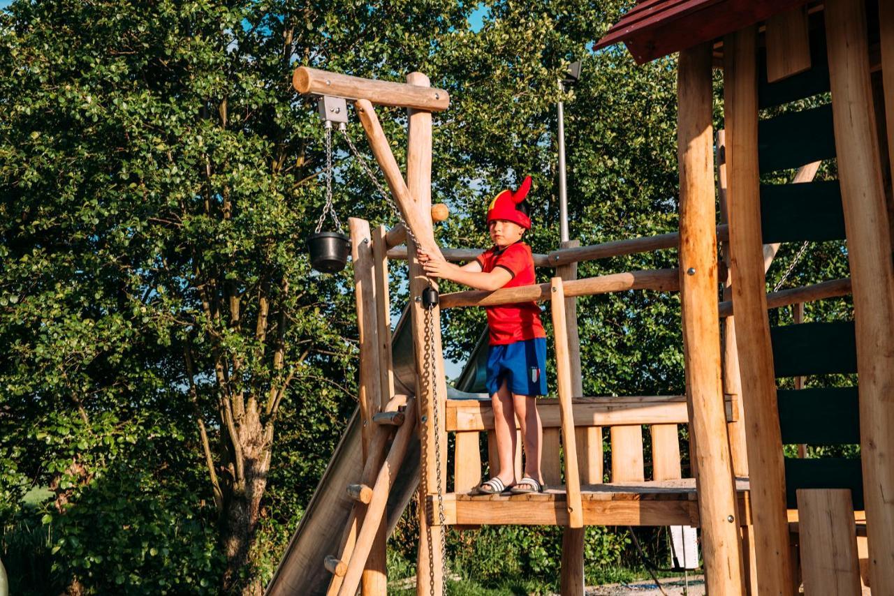 Glamping - 25 Min Roermond, Maasmechelen & Maastricht Hotell Kinrooi Exteriör bild