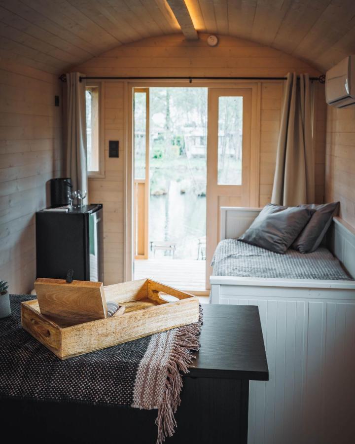 Glamping - 25 Min Roermond, Maasmechelen & Maastricht Hotell Kinrooi Exteriör bild